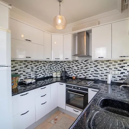 Hébergement de vacances Astonishing Flat With Amazing View, Balcony And Terrace In Fethiye