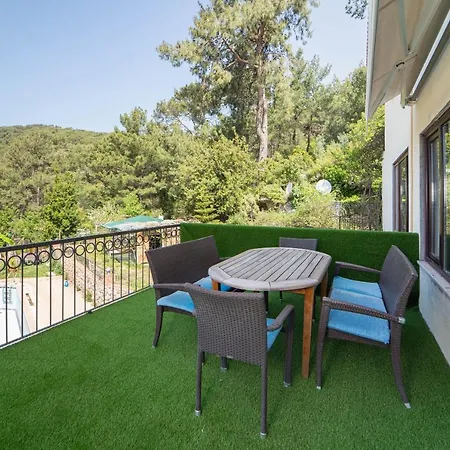 Hébergement de vacances Astonishing Flat With Amazing View, Balcony And Terrace In Fethiye